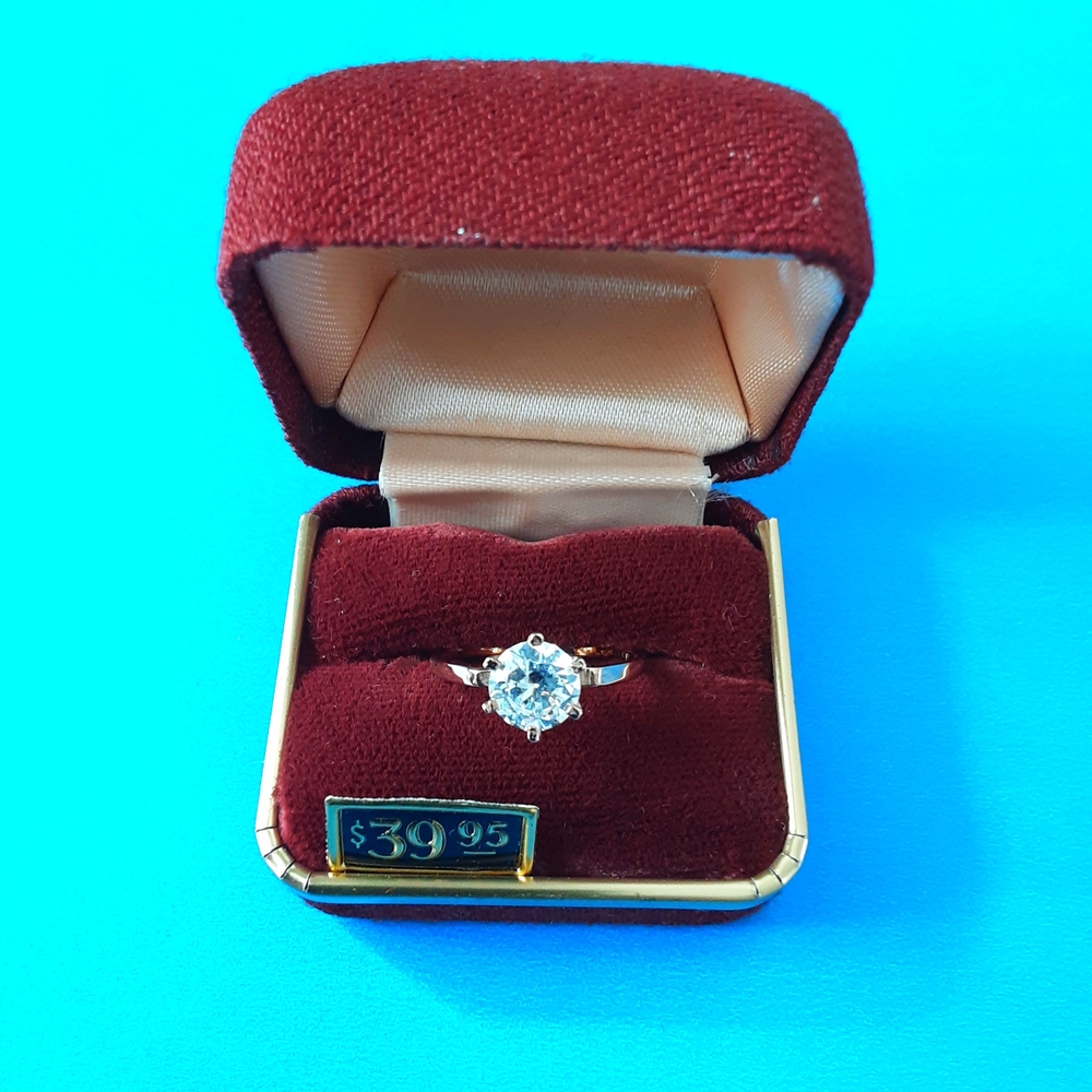 Sparkling Cubic Zirconia Gold Tone Ring, Case, NWT, 1990s, Size 7